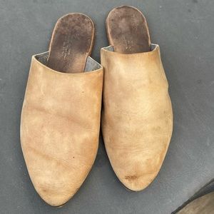 Toms mules in tan